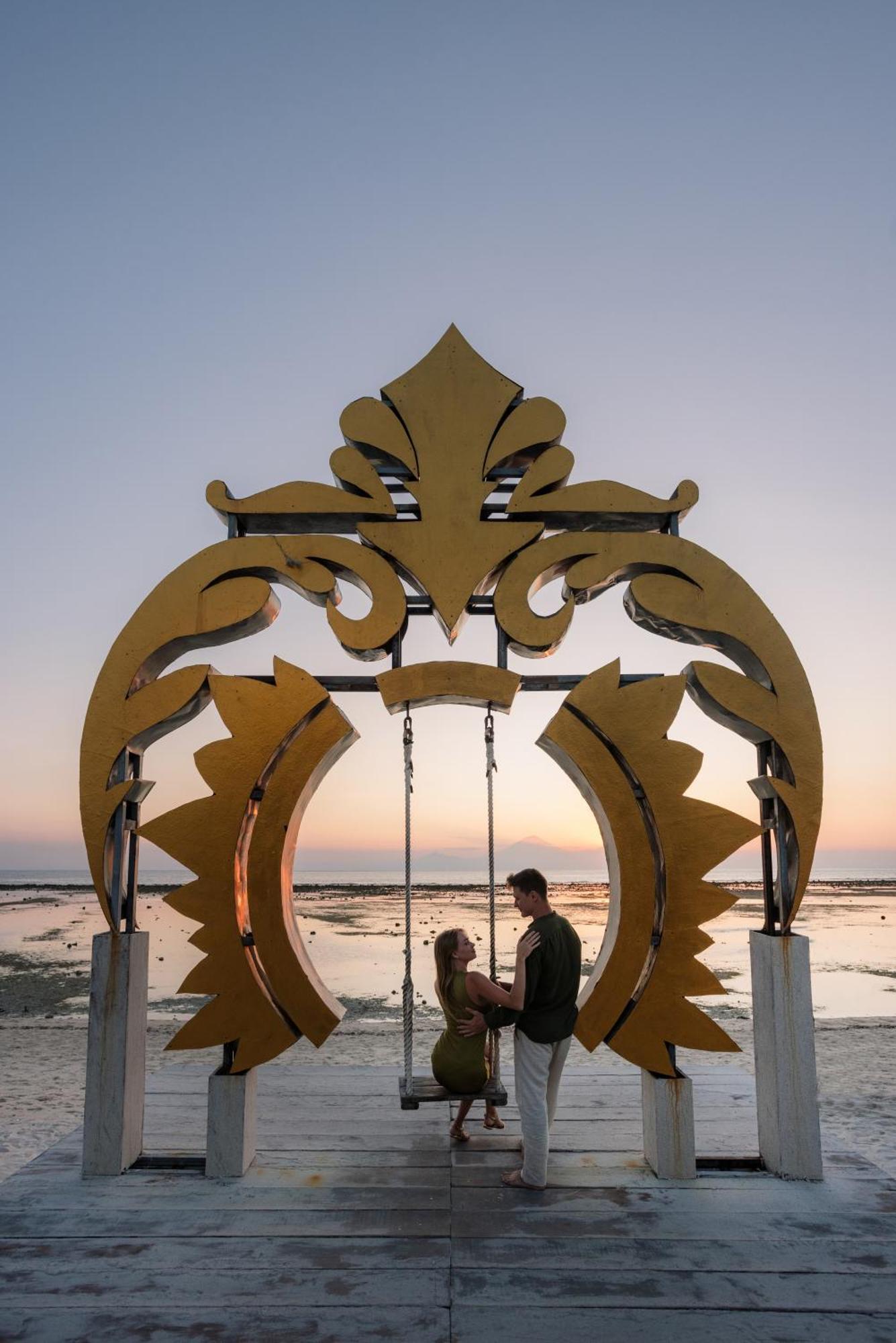 Ombak Sunset Hotel Gili Trawangan Exterior foto